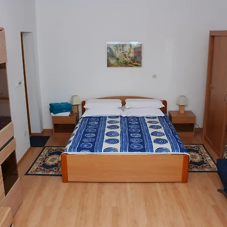 Anicic Apartament *